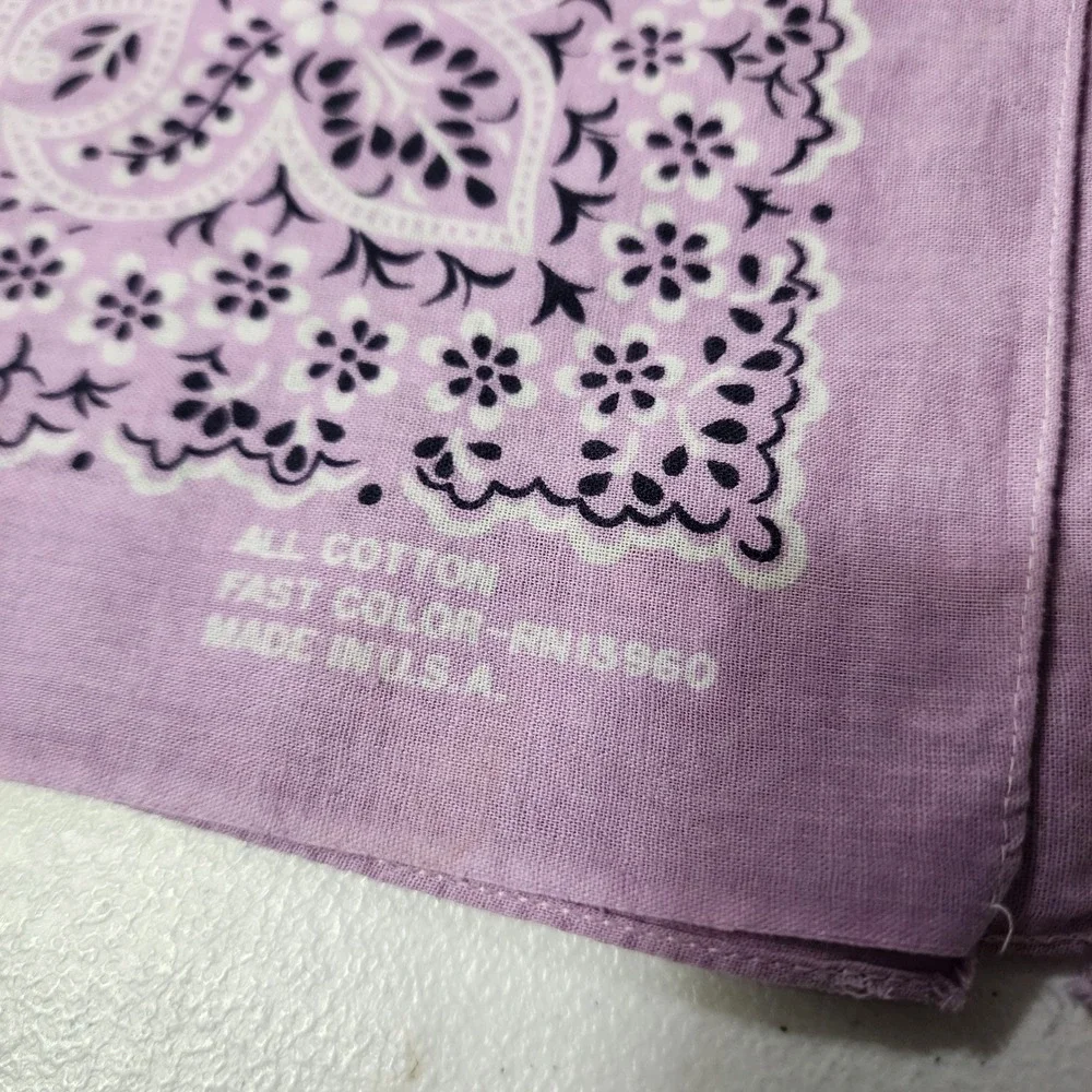 Vintage Lavender Paisley Bandana All Cotton Made in USA RN13960 Purple Scarf
